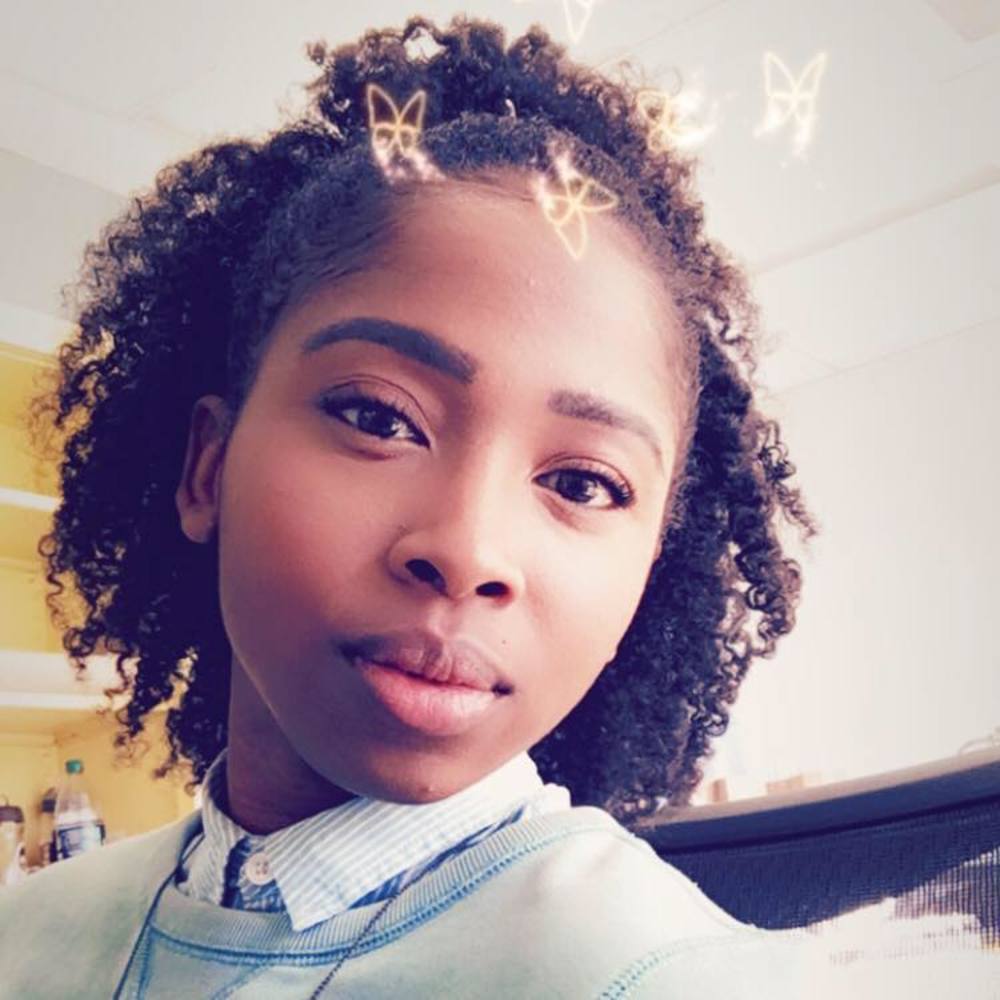 Meet your Posher, Alexis